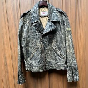 Thedi vintage Distressed Leather Jacket